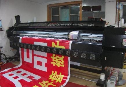 理县喷绘广告分辨率是多少？